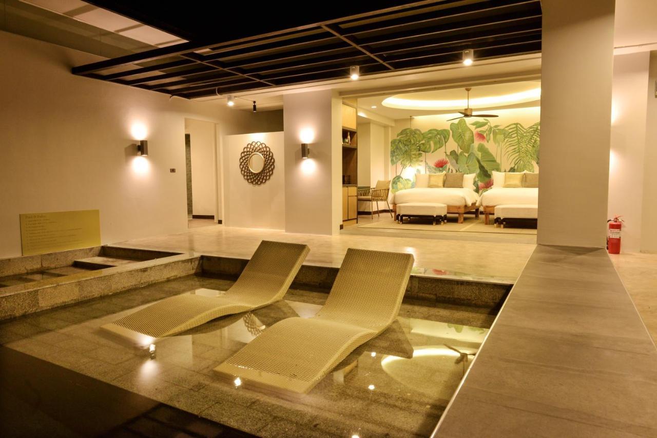 Tungtong Beach Villas Thap Sakae Ngoại thất bức ảnh