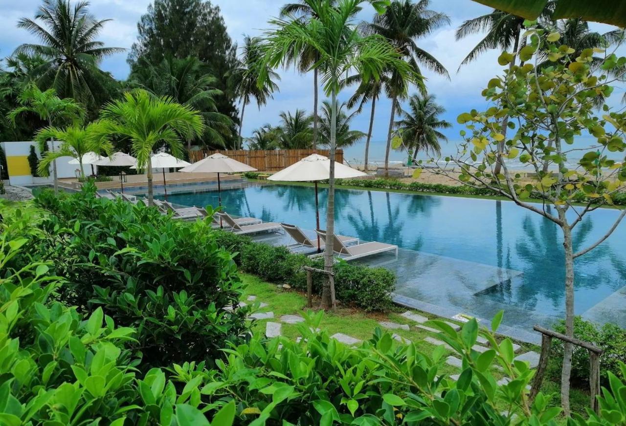Tungtong Beach Villas Thap Sakae Ngoại thất bức ảnh