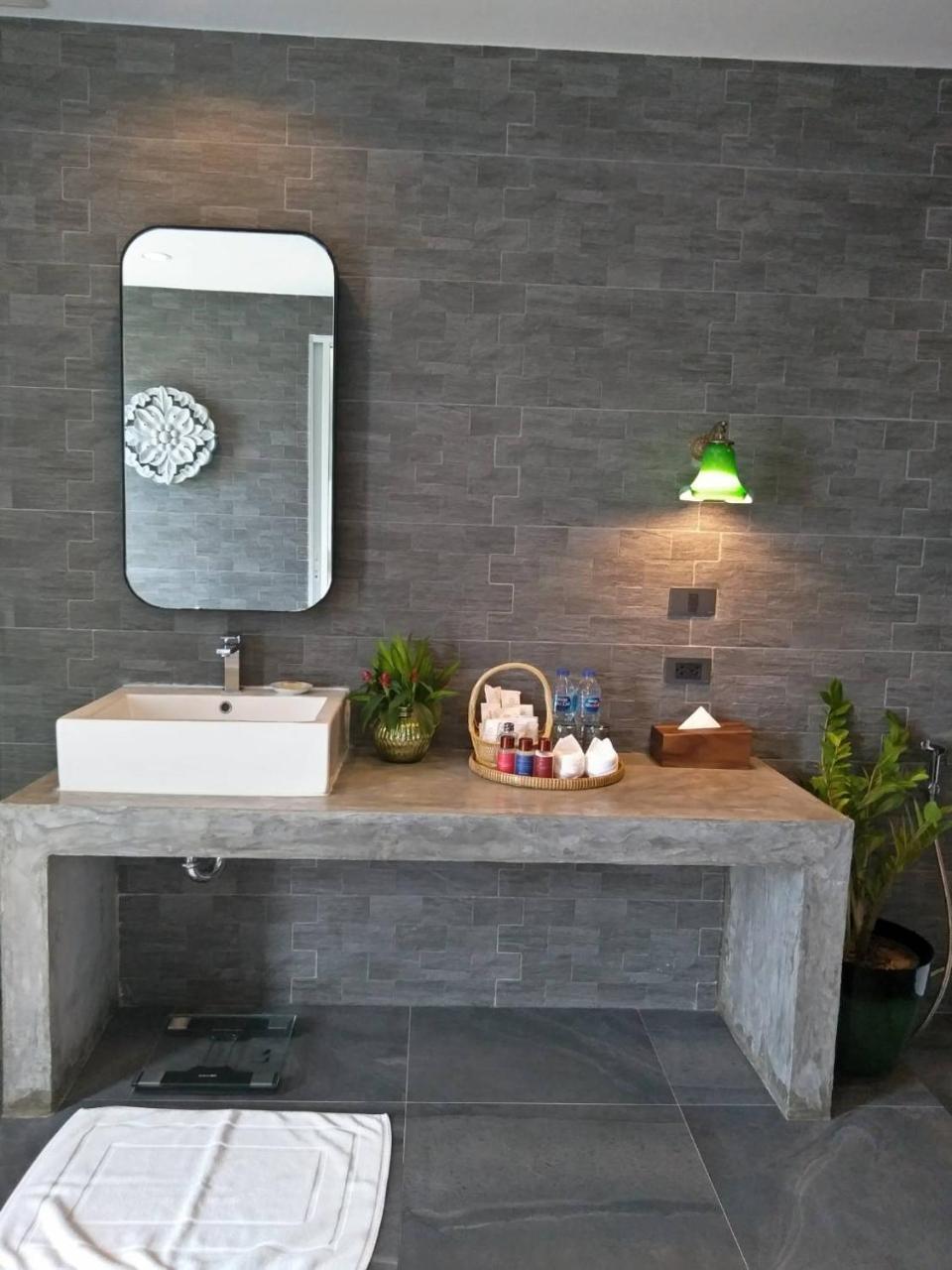 Tungtong Beach Villas Thap Sakae Ngoại thất bức ảnh