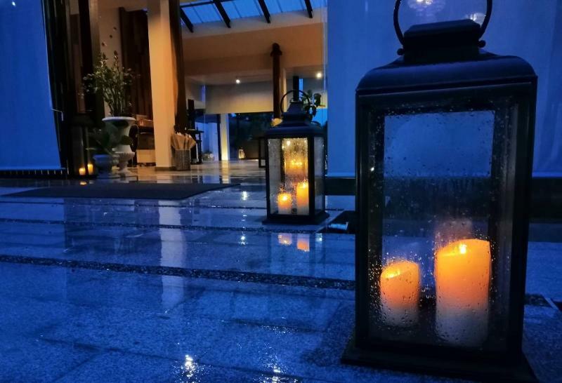 Tungtong Beach Villas Thap Sakae Ngoại thất bức ảnh