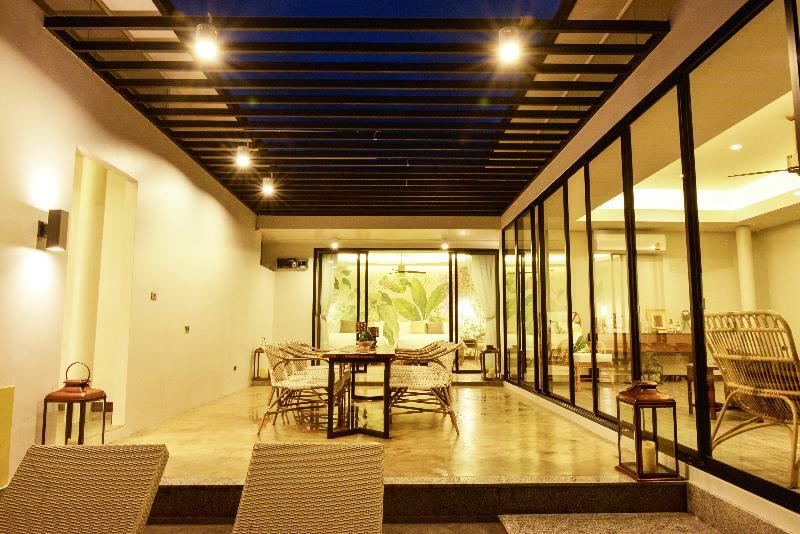 Tungtong Beach Villas Thap Sakae Ngoại thất bức ảnh